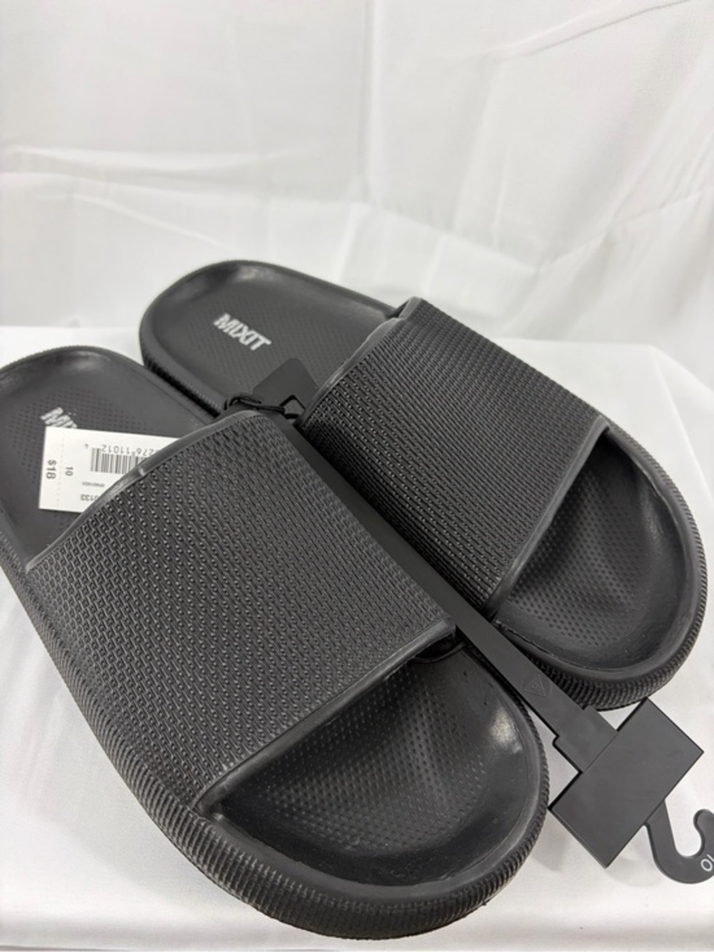 NWT MIXIT Women’s Size 10 Black Chunky Slide Sandals